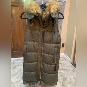 Zara Olive Puffer Vest with Faux Fur Trim XS